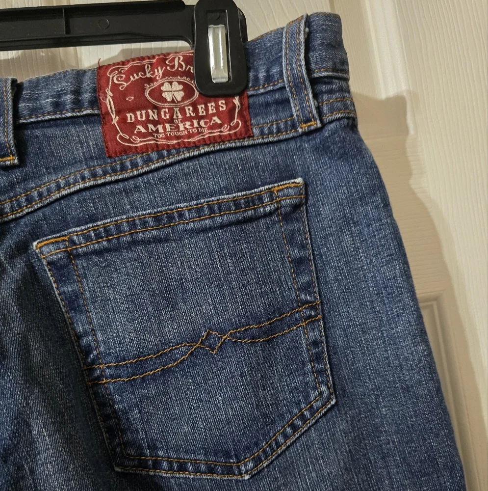 Y2K Lucky Brand Mid-Rise Flare Jeans, Medium-Dark Wash, Size 8, EUC!